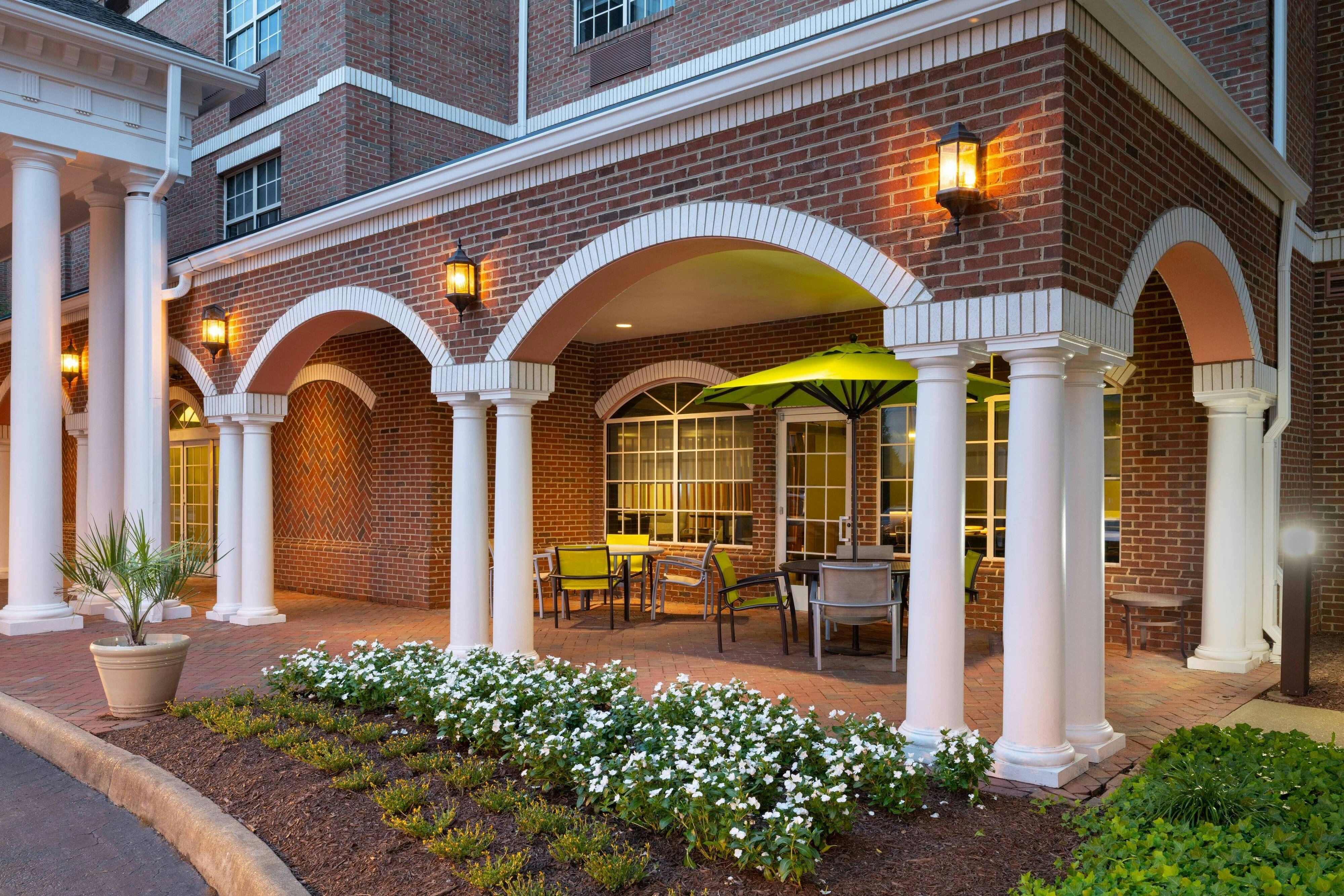 Springhill Suites 4/48