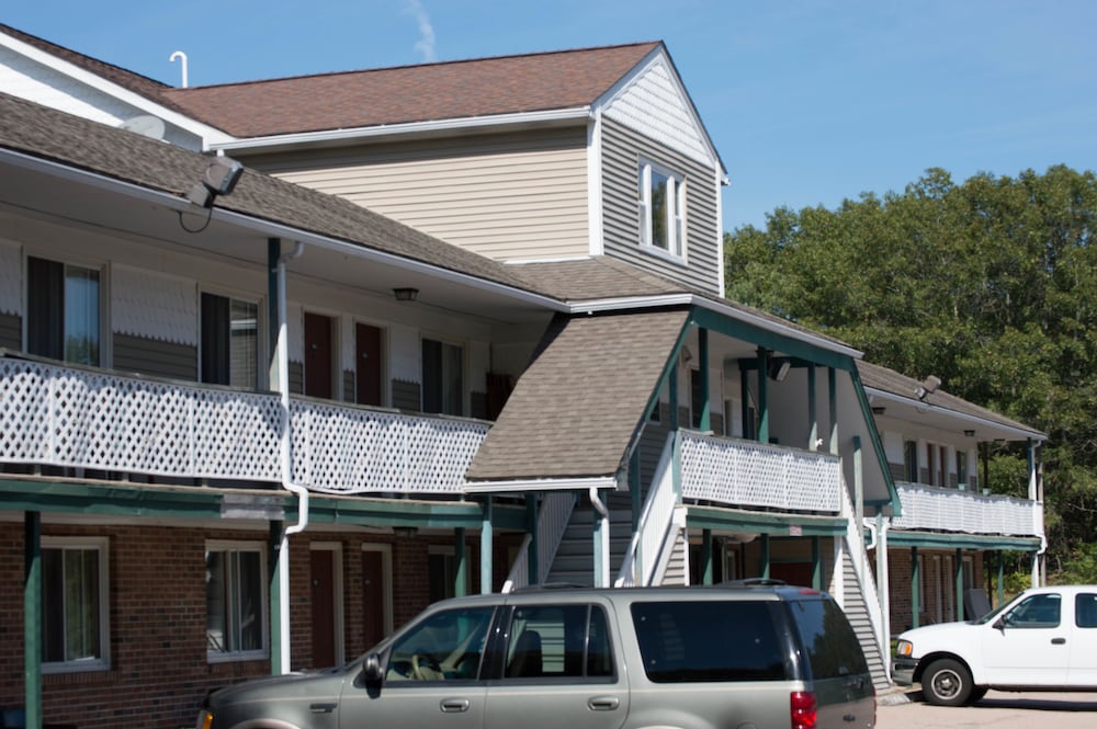 Budget Inn North Stonington 1/31