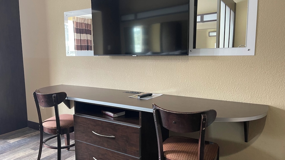 Microtel Inn And Suites By Wyndham Harrisonburg 29/29