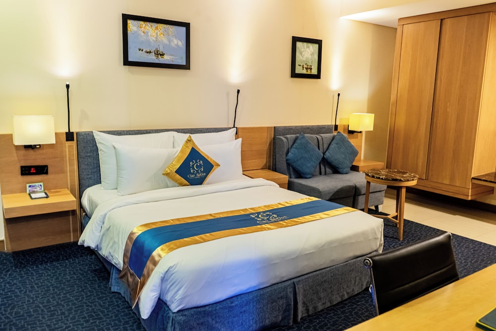 Suite, Double Bed