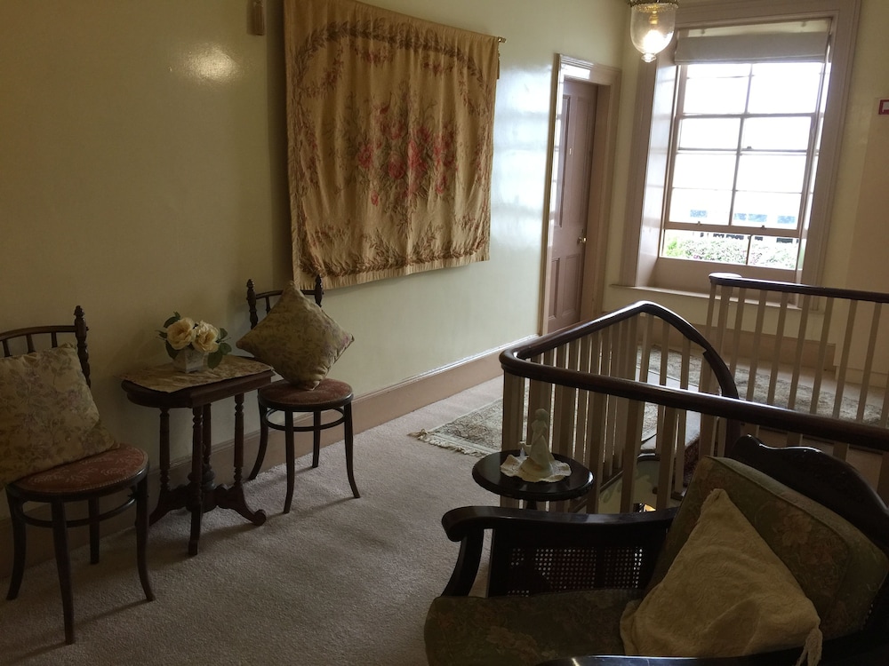 Victoria House 12/21