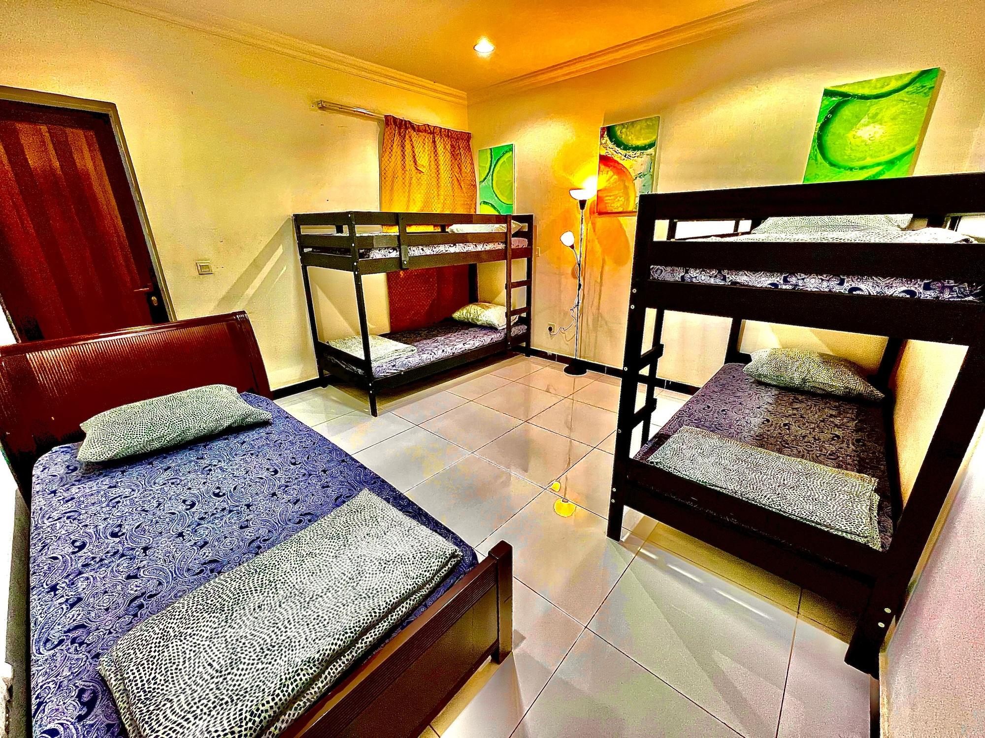 Home Stay Hostel 4/14