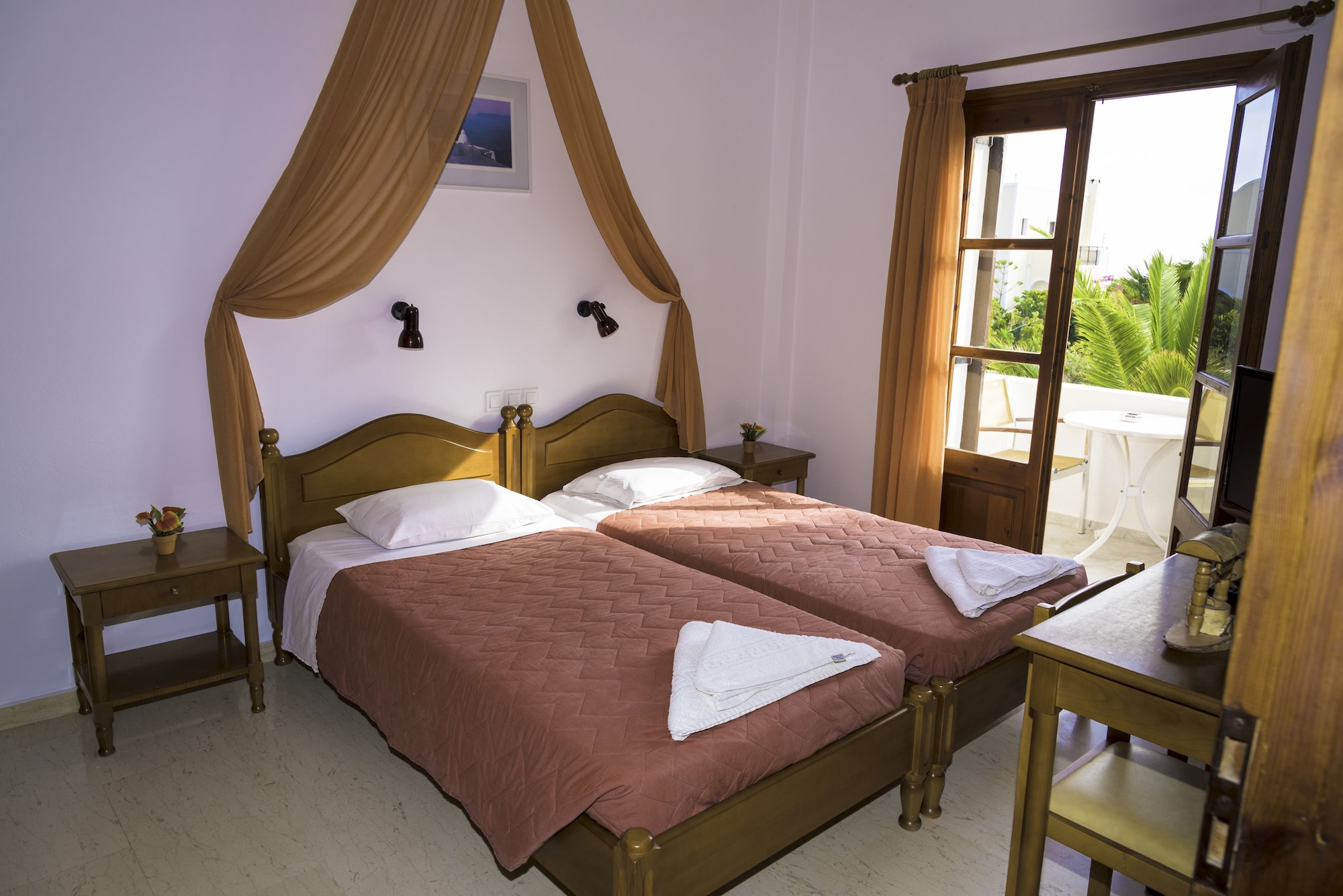 1 BEDROOM, APARTMENT