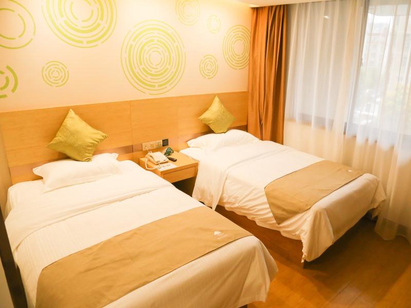 GreenTree Inn Nanjing Pukou District Qiaolin 8/25