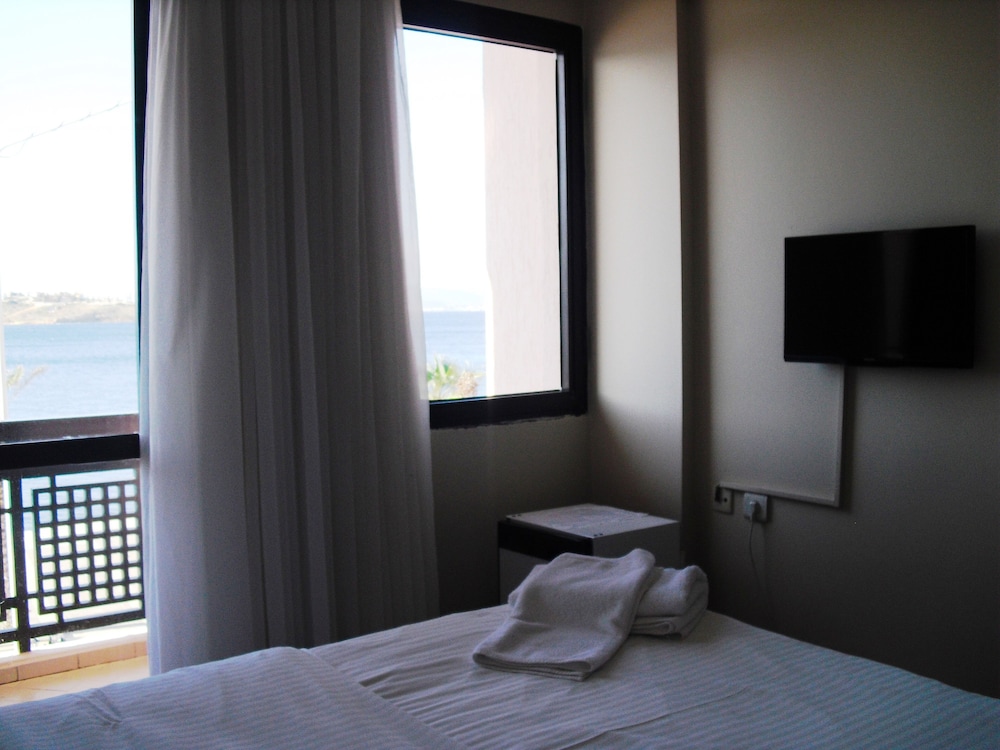 KERMAN HOTEL 14/52