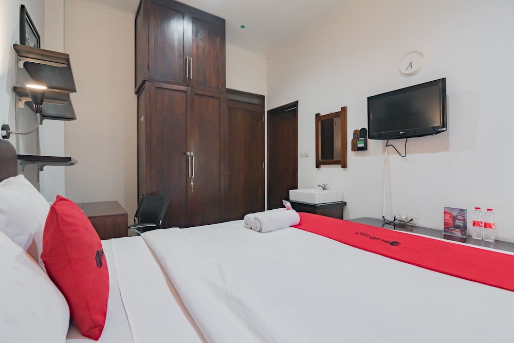 Reddoorz Dago Asri 3 10/28
