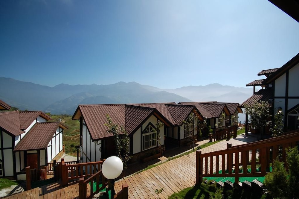 Sea Of Clouds Vacation Villa 3/29