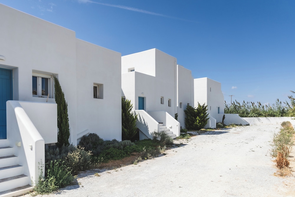 DEPIS EDEM LUXURY VILLAS in Plaka (South Aegean)