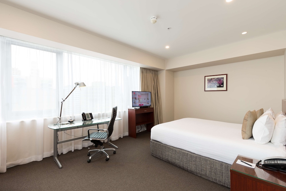 Rydges Auckland 26/82