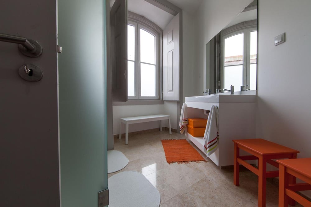 Inn Possible Lisbon Hostel 16/50