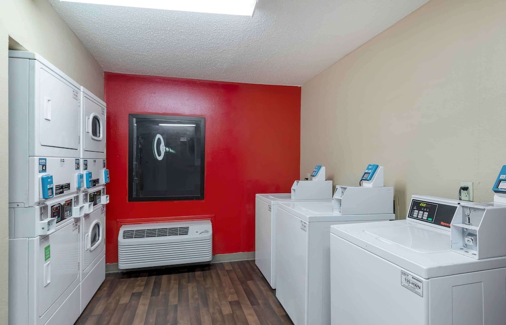 Extended Stay America - Dallas - Farmers Branch 17/50