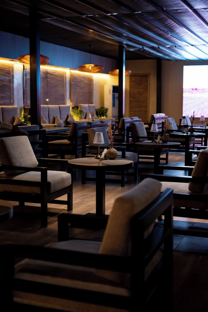 Grand Kingsgate Waterfront 31/48