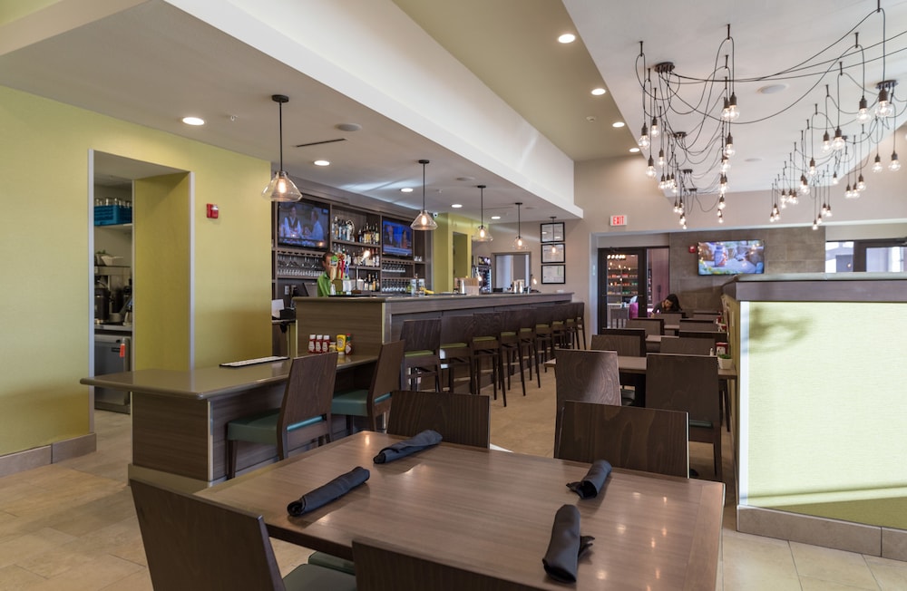 Holiday Inn San Marcos 29/59