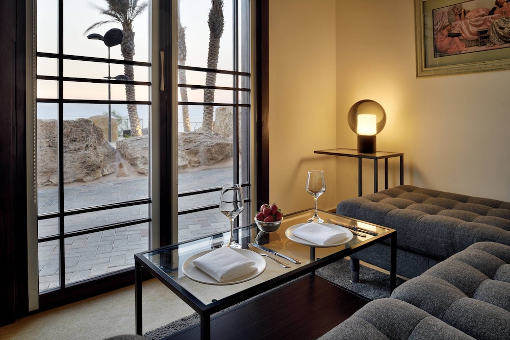 Dead Sea Marriott Resort and Spa 40/58