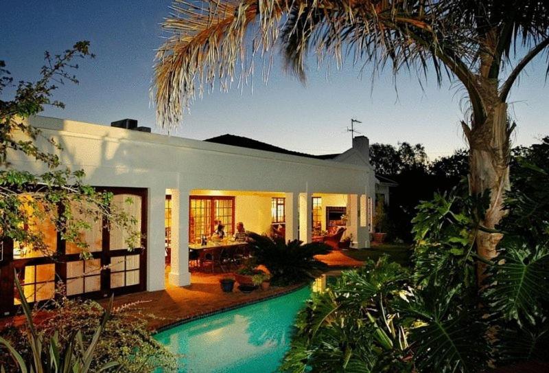 Lemon Tree Lane Guest House 1/15
