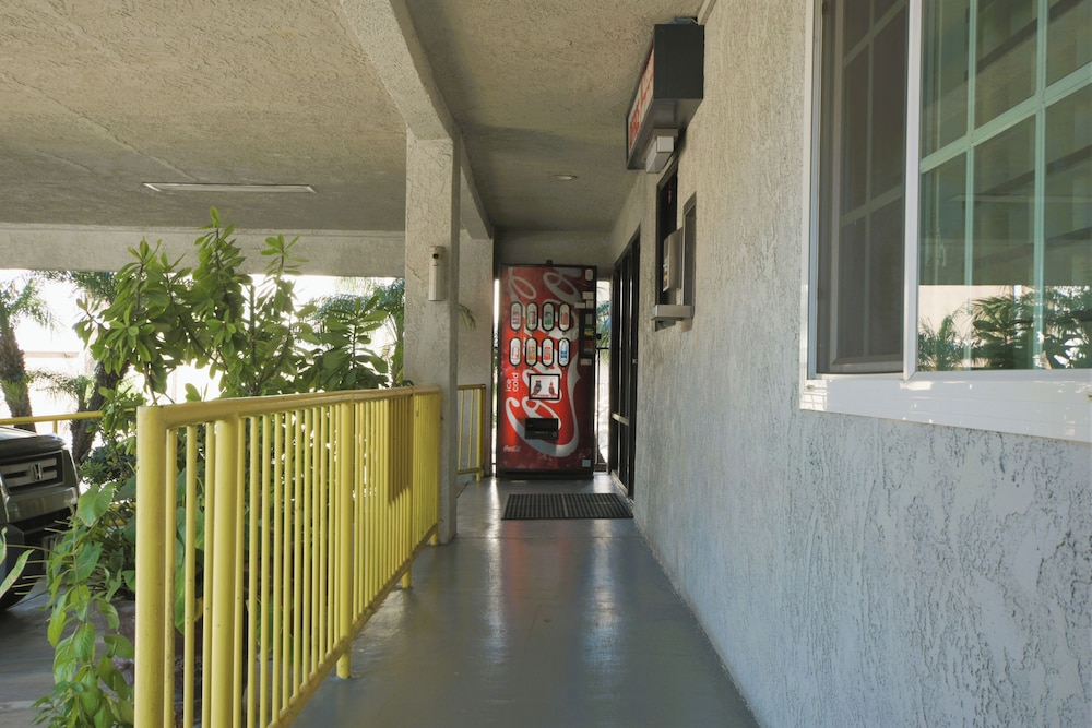 Welcome Inn 54/66