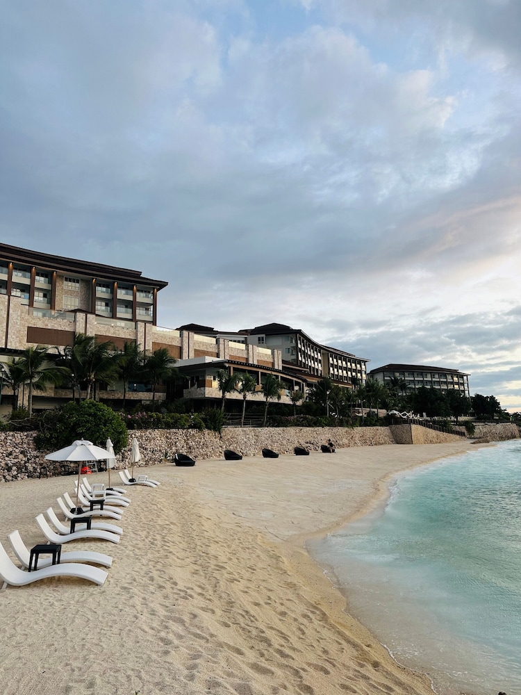 Dusit Thani Mactan Cebu Resort 69/71