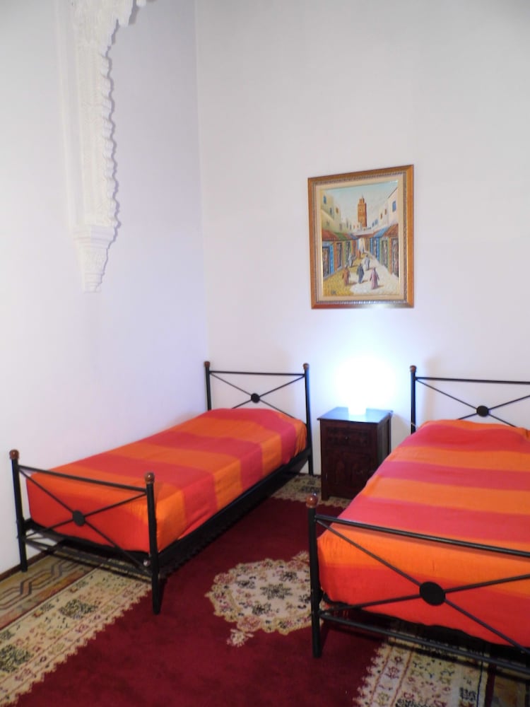 RIAD A LA BELLE ETOILE 57/83