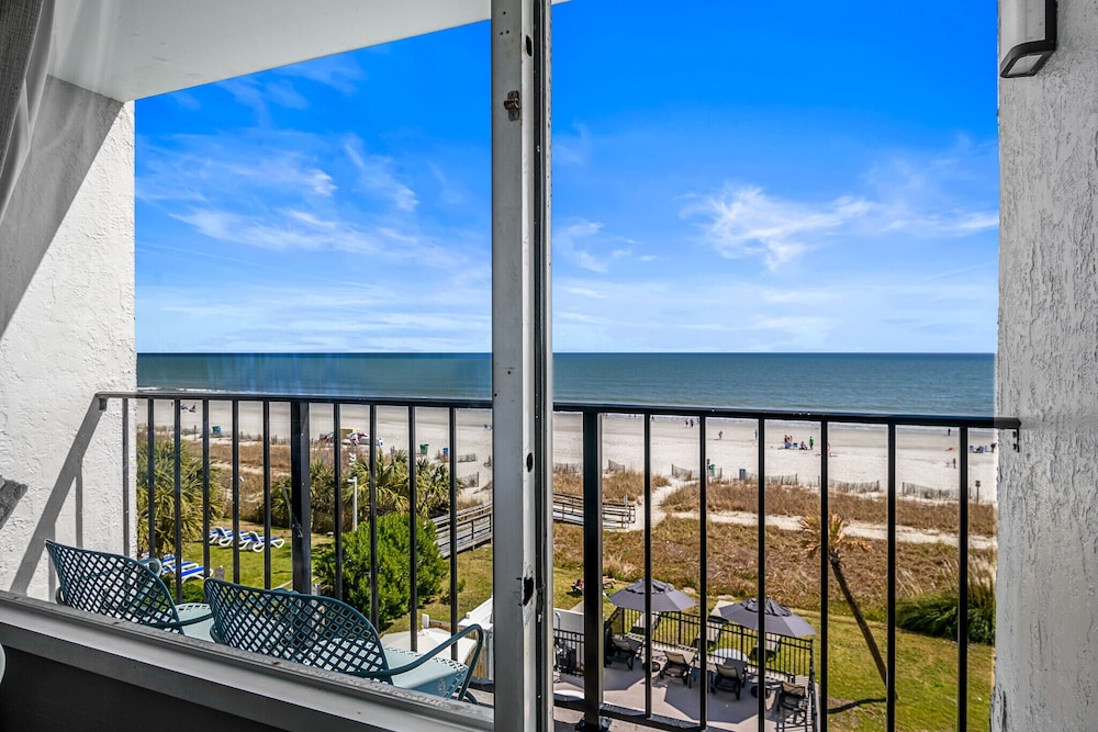 The Waves Hotel at Myrtle Beach 36/60