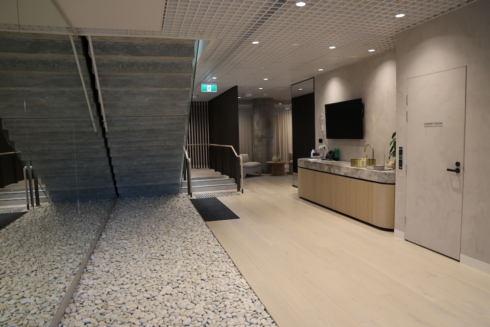Novotel Melbourne Airport 24/54