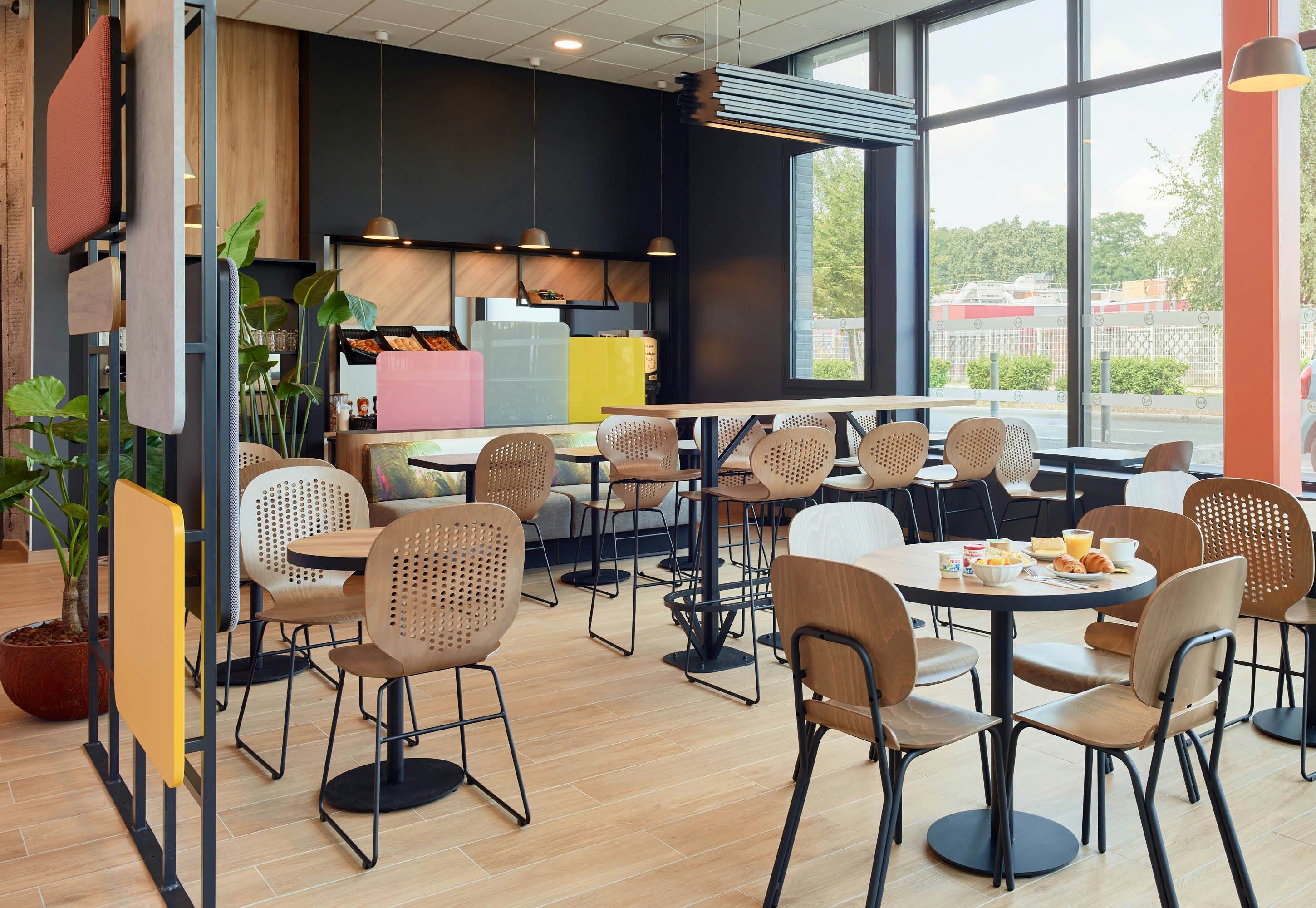B&B HOTEL Paris Clichy-sous-Bois 25/28