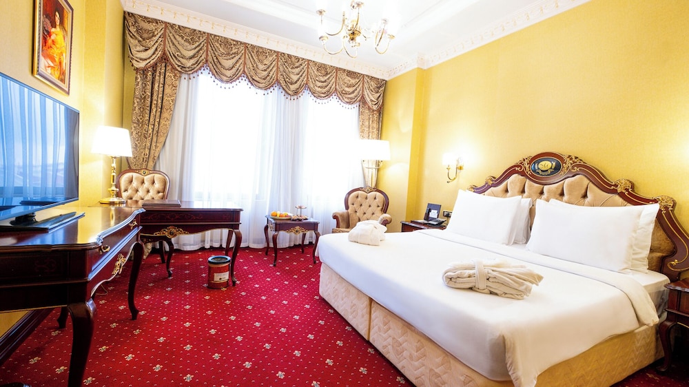 MEYRA PALACE 23/69