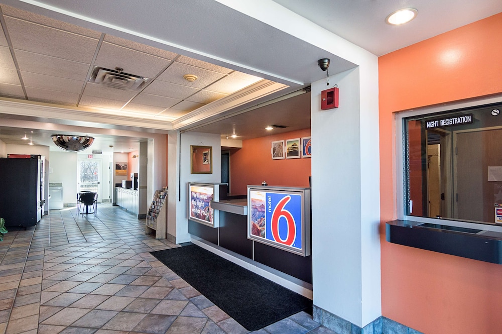 Lobby at Motel6 Terrell, TX, TERRELL - TX