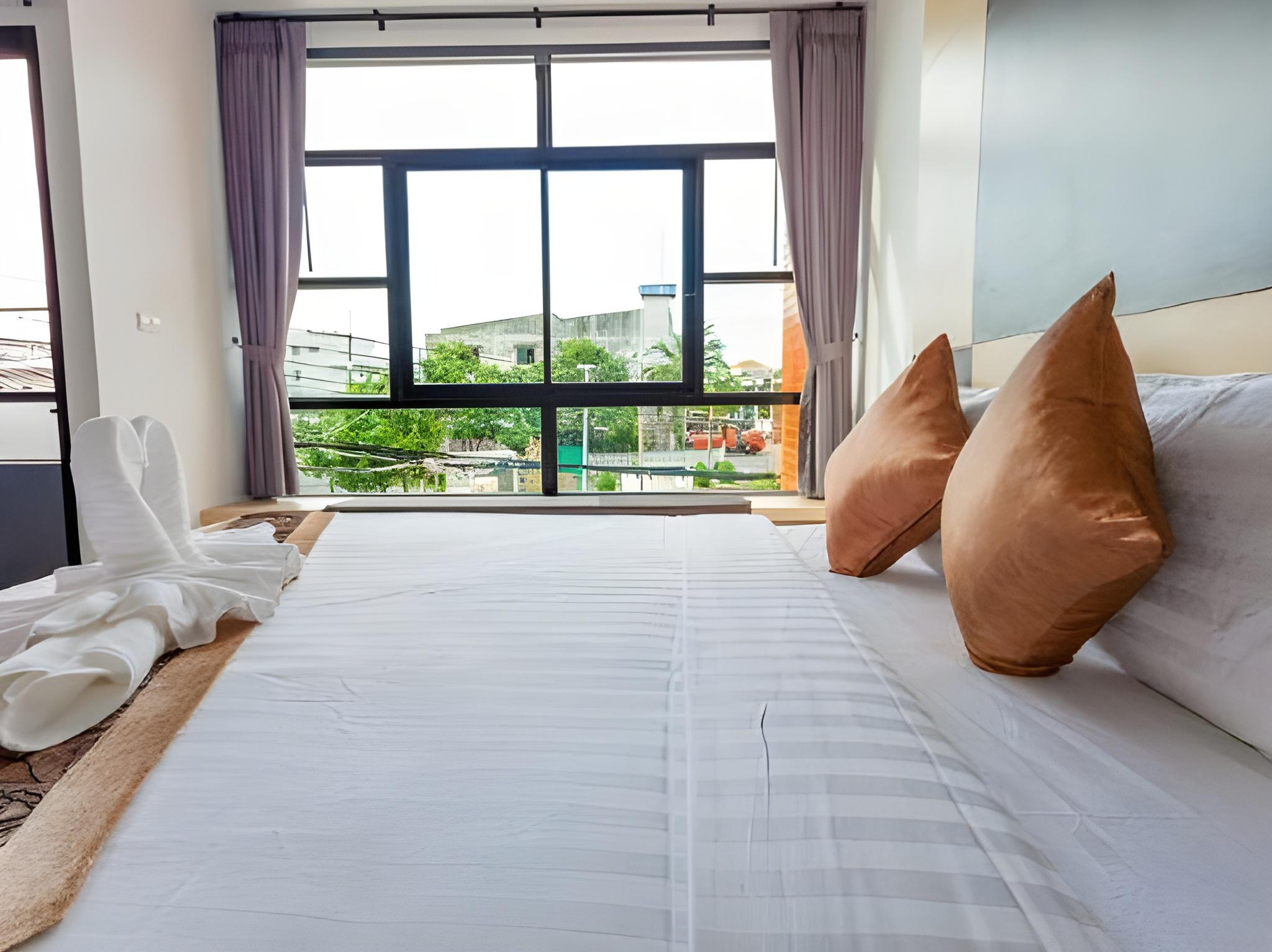 Br Grand Hotel 26/54