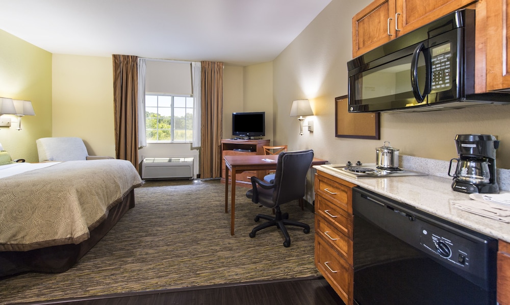 Candlewood Suites Macon 30/70