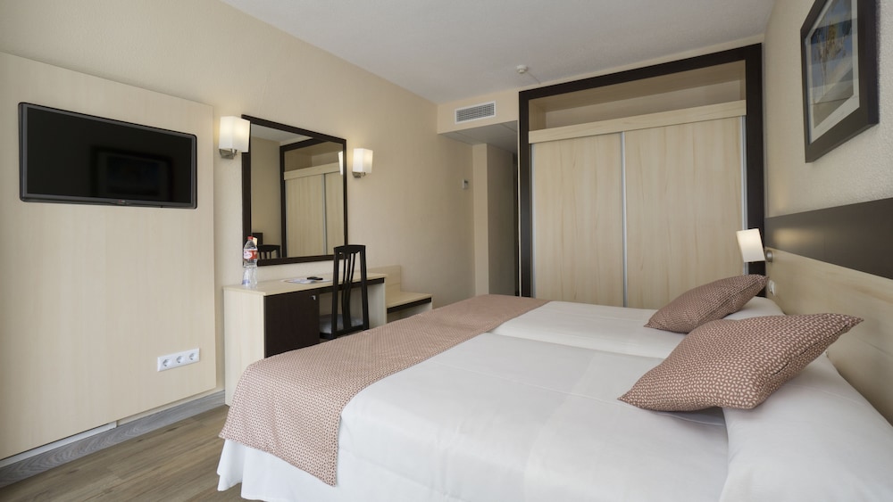ROOM, SINGLE, DOUBLE BED, TERRACE