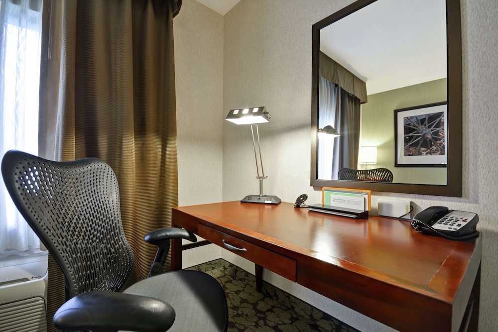 Hilton Garden Inn Fort Collins 44/47