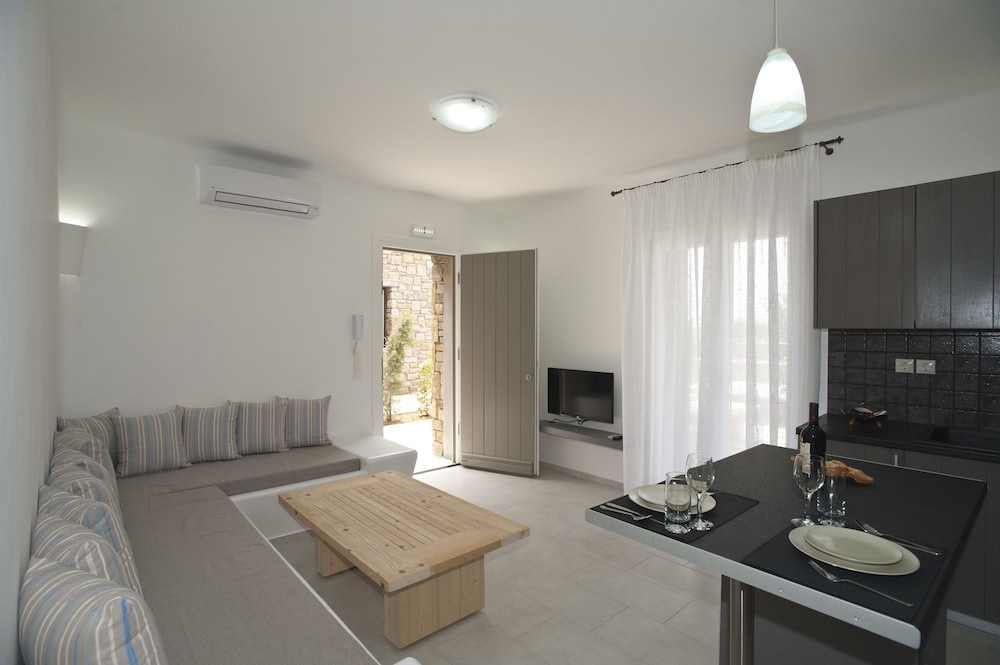 Ac Village Christoulis 16/50