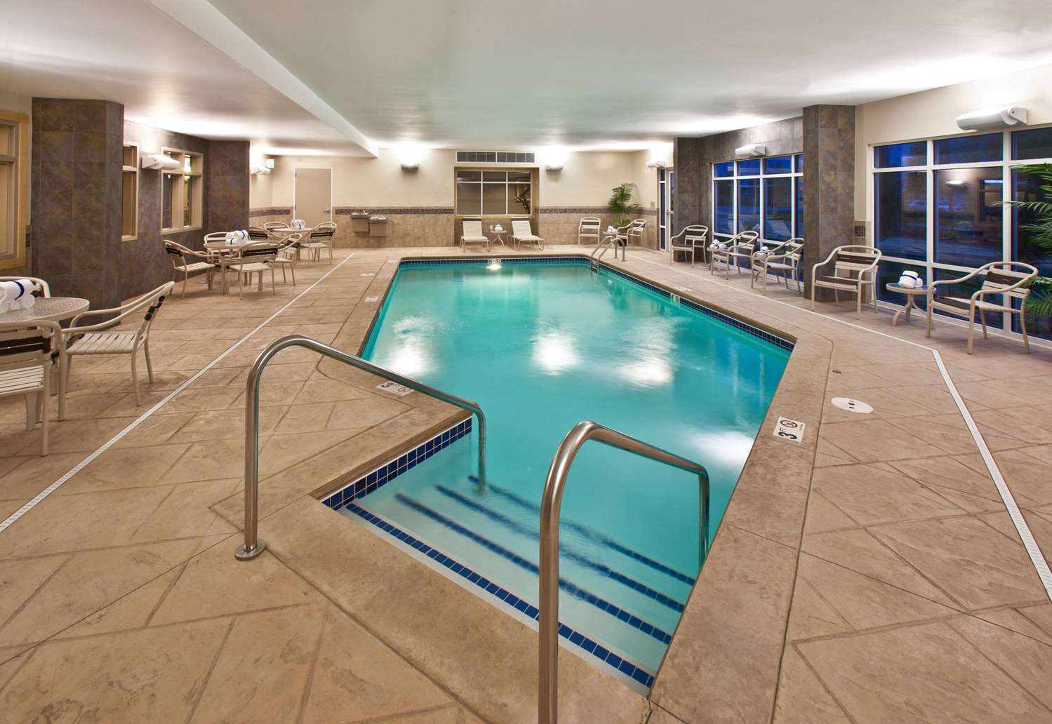 Americinn By Wyndham Fairfield 15/33