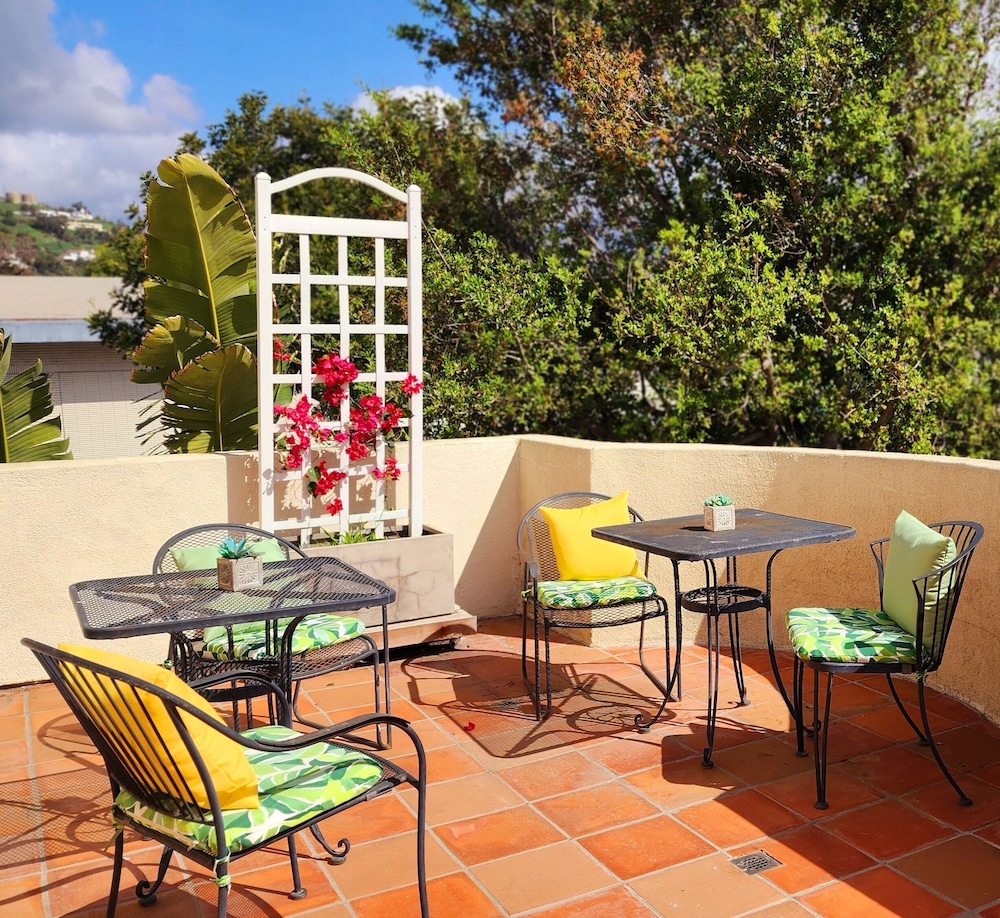 Santa Paula Inn 41/56