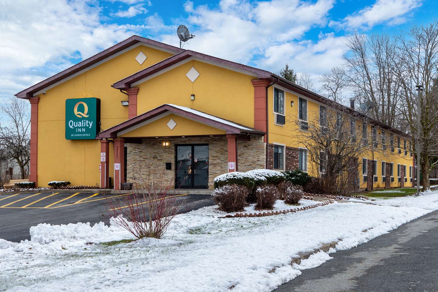 Quality Inn Oneida near Casino 2/20