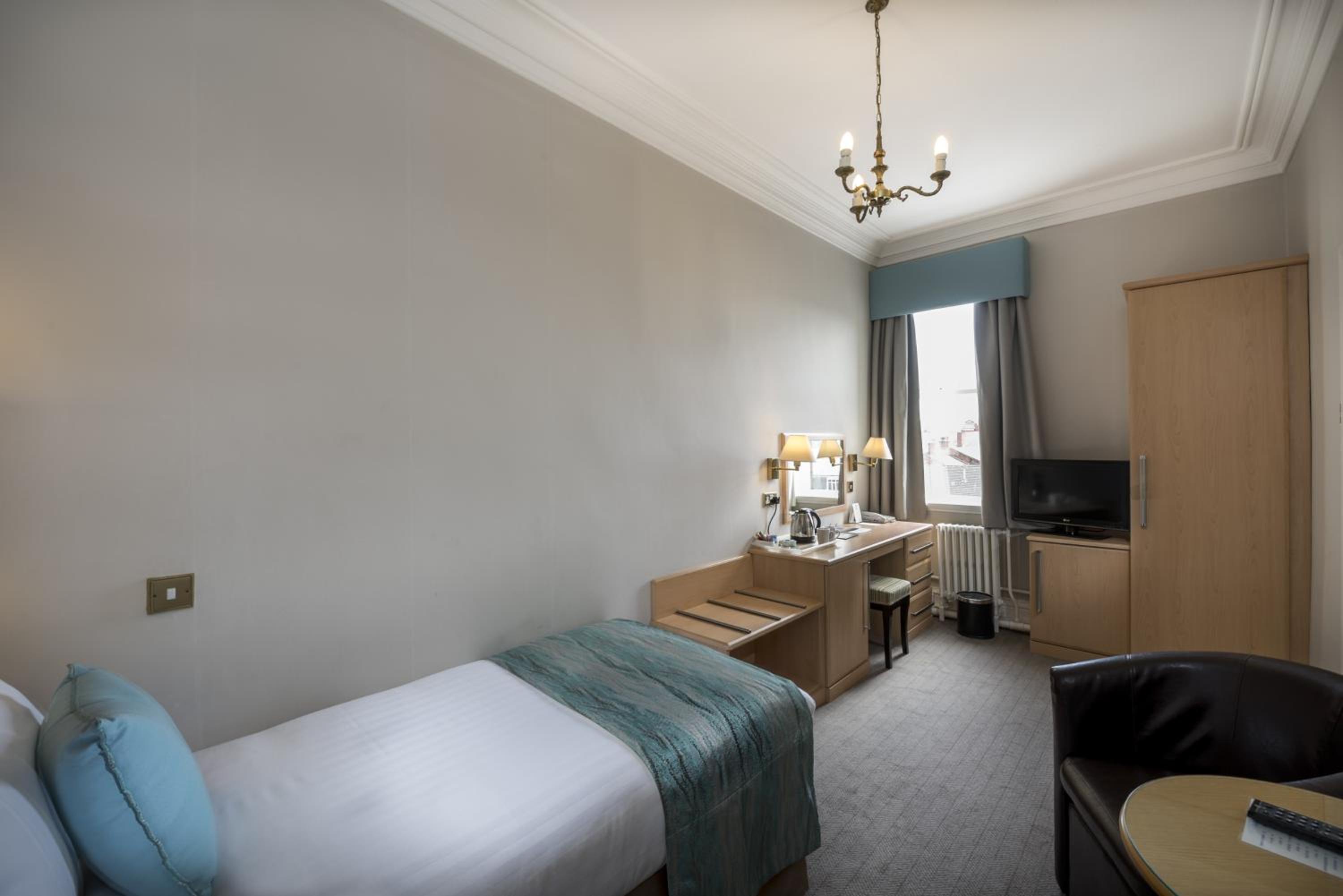 Room, Single