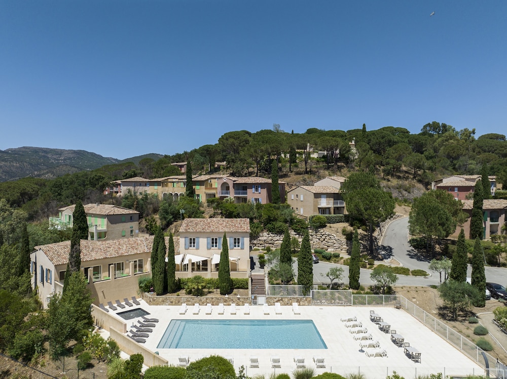 Garden City Les Bastides de Grimaud 45/50