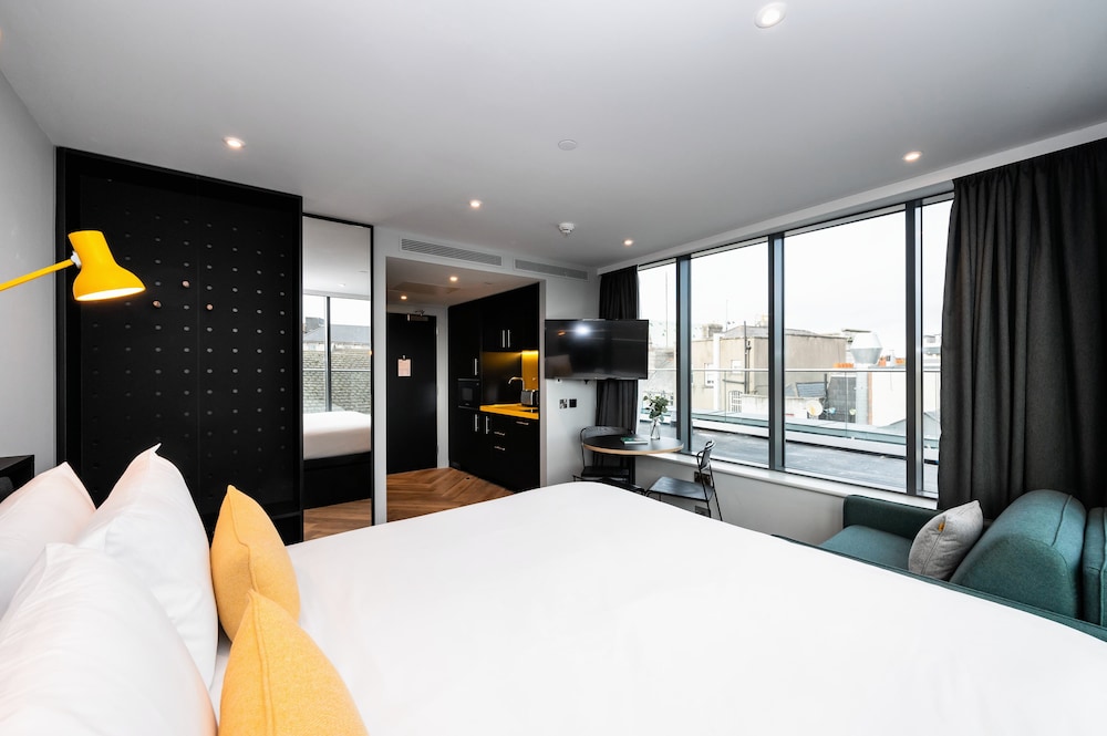 STUDIO, APARTMENT