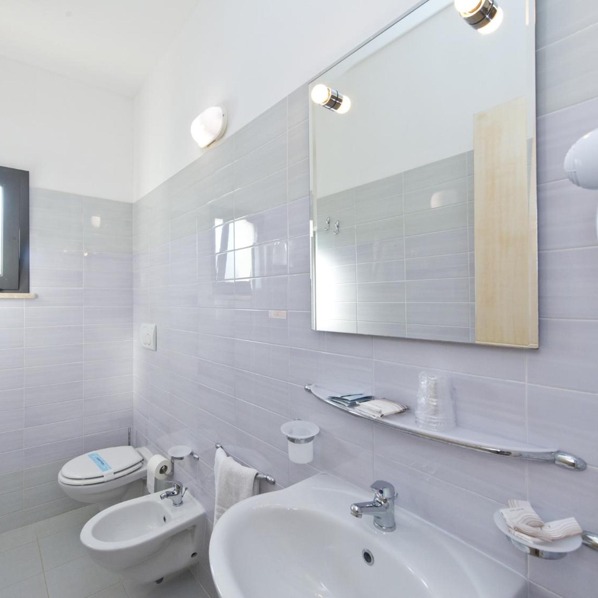 HOTEL KOINE OTRANTO 53/54