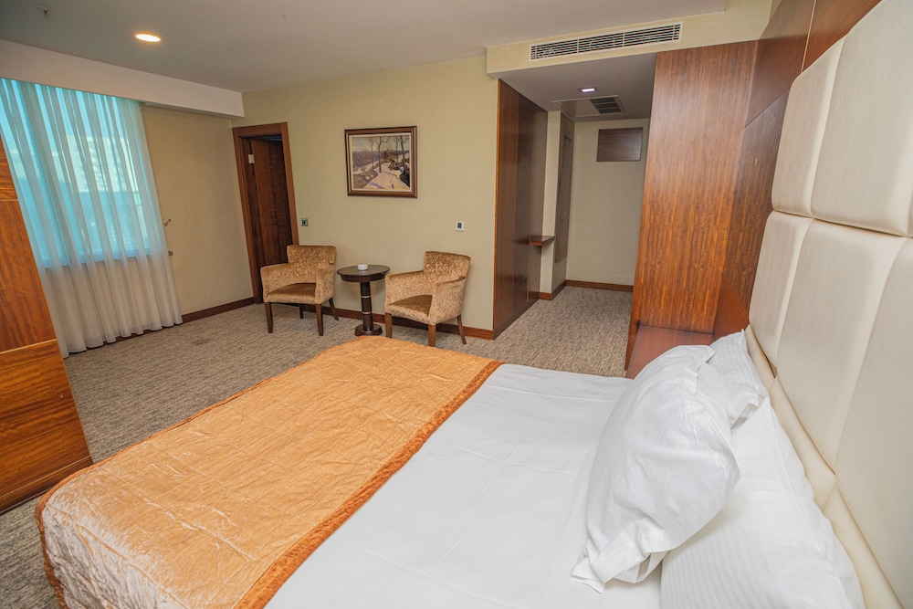 Vivaldi CE Gold Hotel 32/67