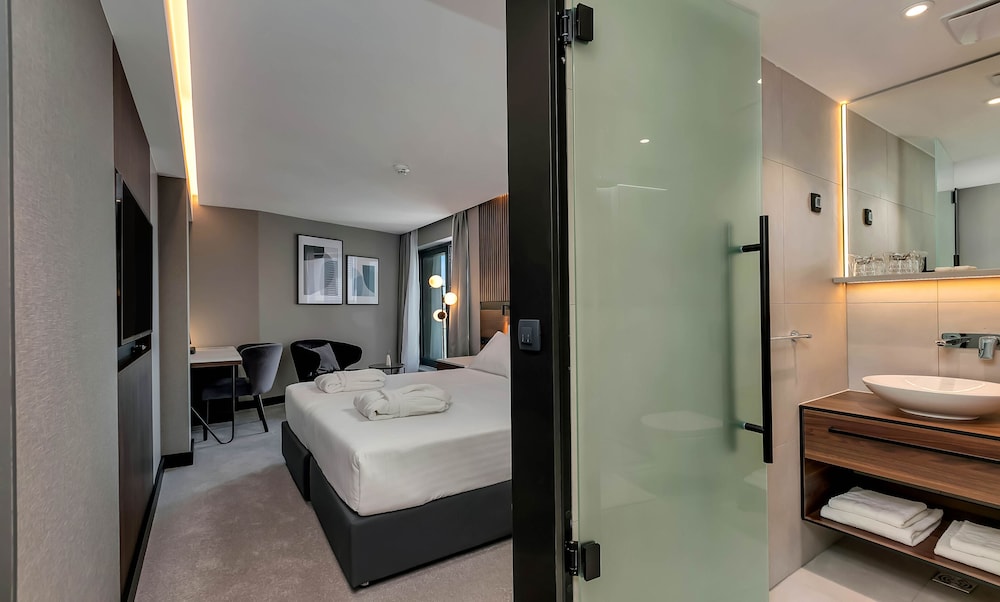 غرفة قياسية بسرير كوين، Boutique Hotel Noemia 8/8