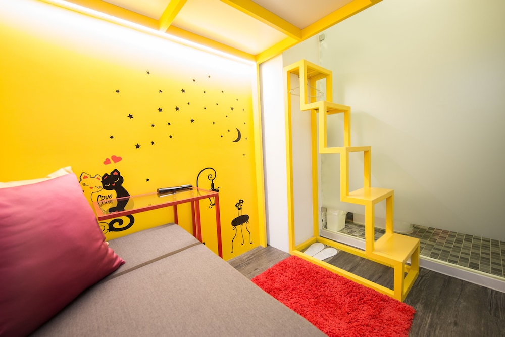 Sleep Box Hostel 46/50