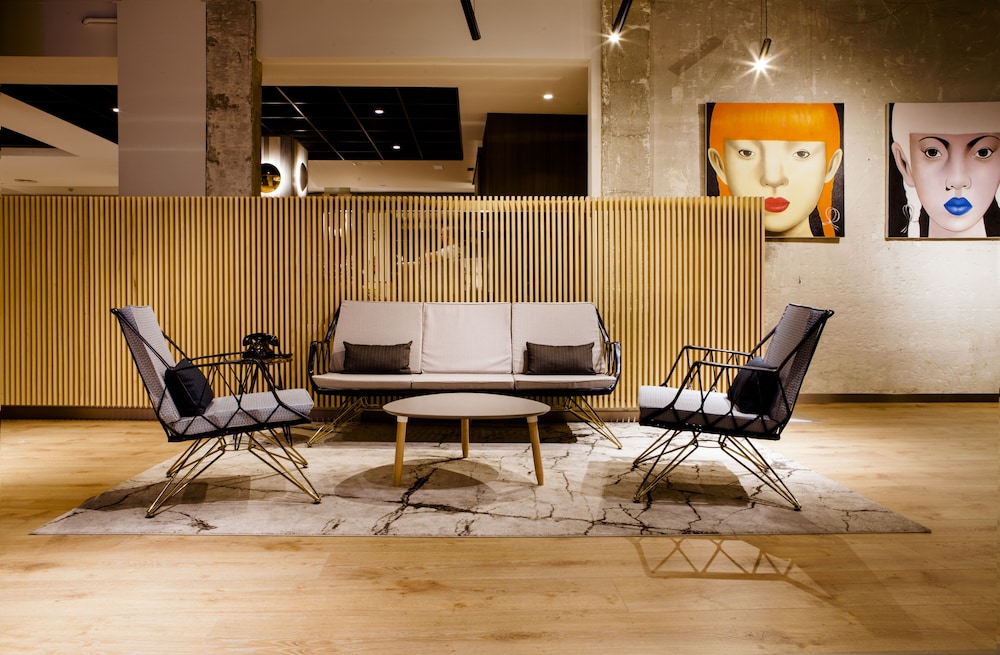 Cuco Hotel 20/28