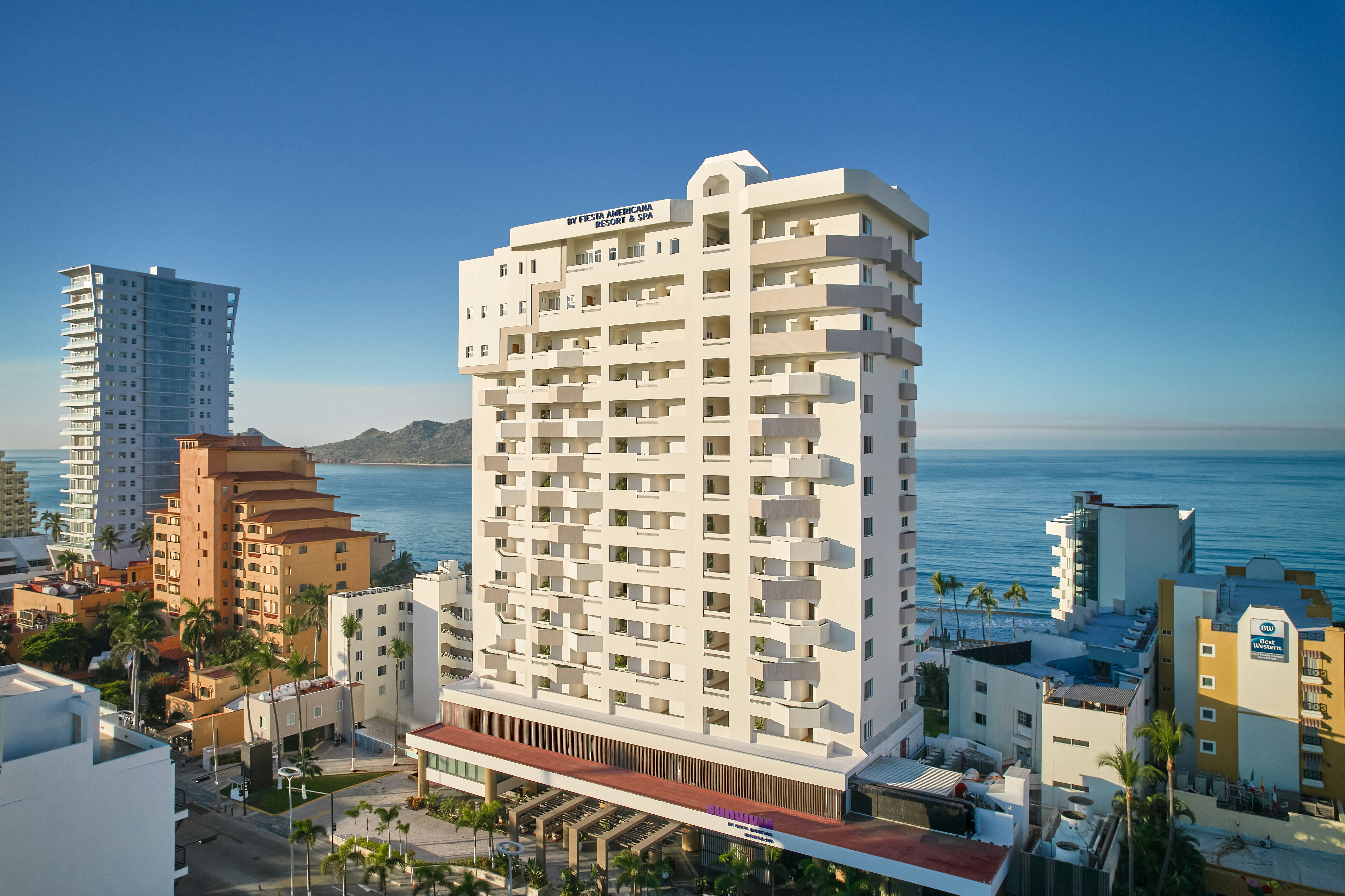 Sunvivia by Fiesta Americana Mazatlan 3/80