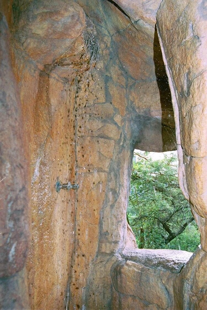 Inkwenkwezi Private Game Reserve 14/50