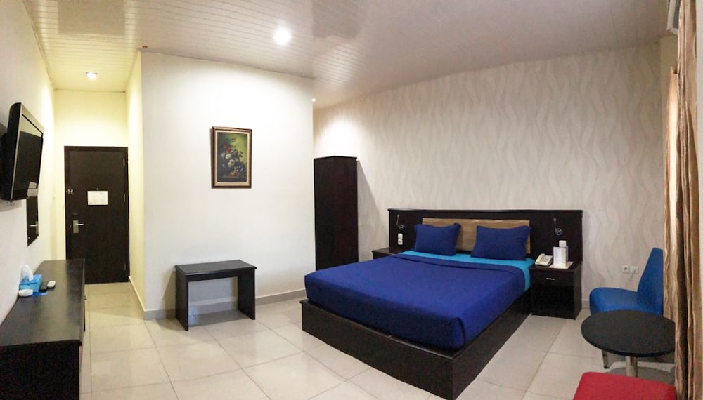 Grand Sari Hotel Padang 16/28