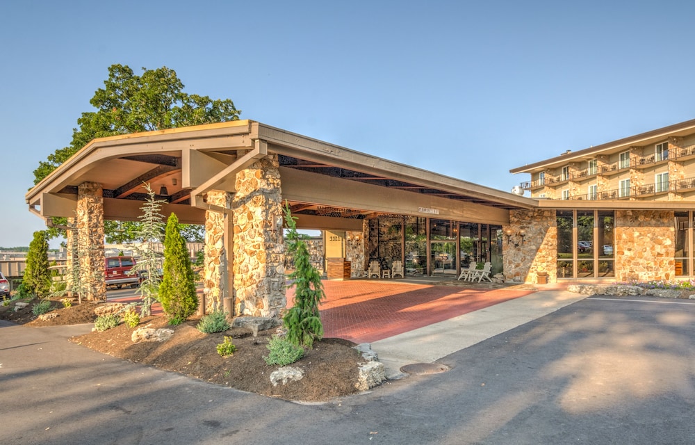 Lodge of Four Seasons Golf Resort Marina Spa 2/66