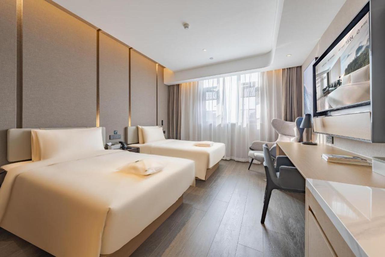 Atour Hotel Shanghai Pudong Airport Chuansha Metro Station 15/23