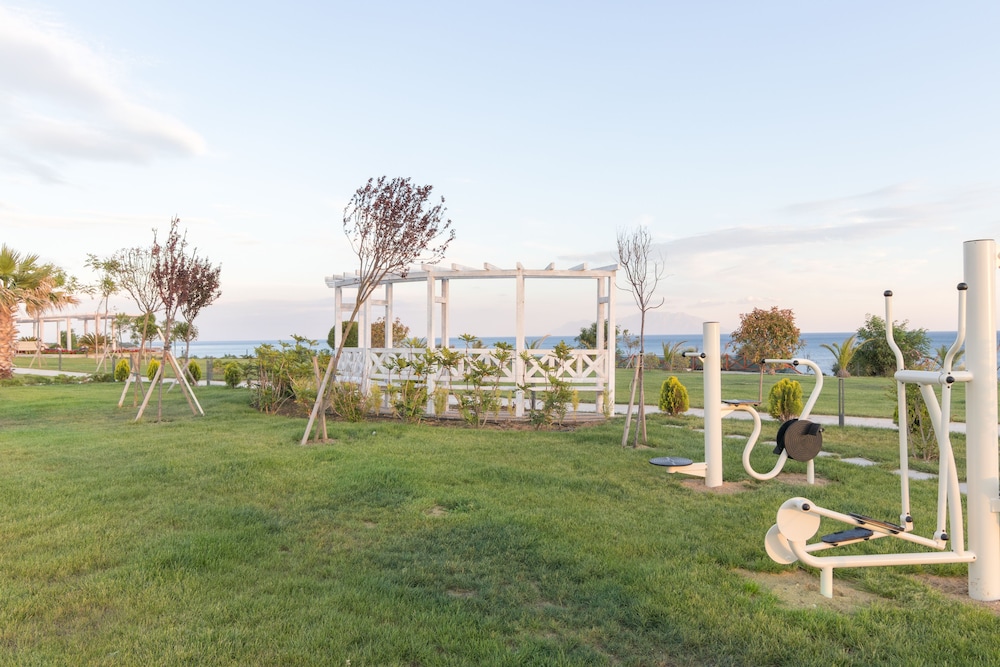King Maron Beach Hotel & Spa 36/50