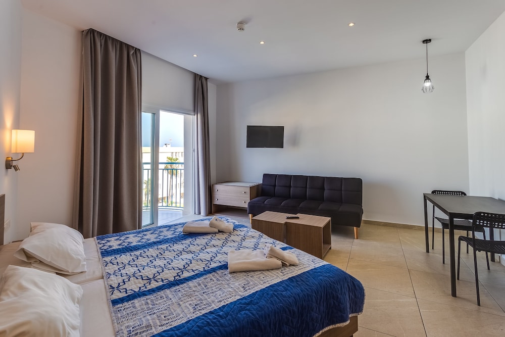 Tetyk Hotel Apts 16/44